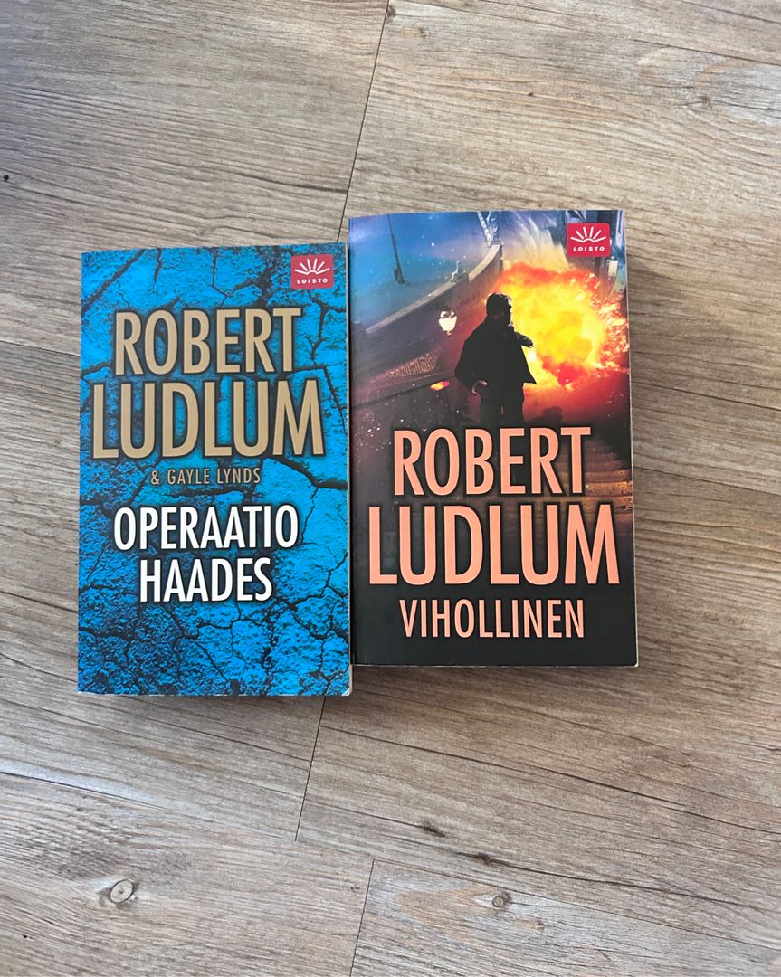 Robert Ludlum