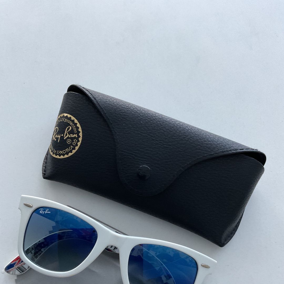 RayBan Wayfarer