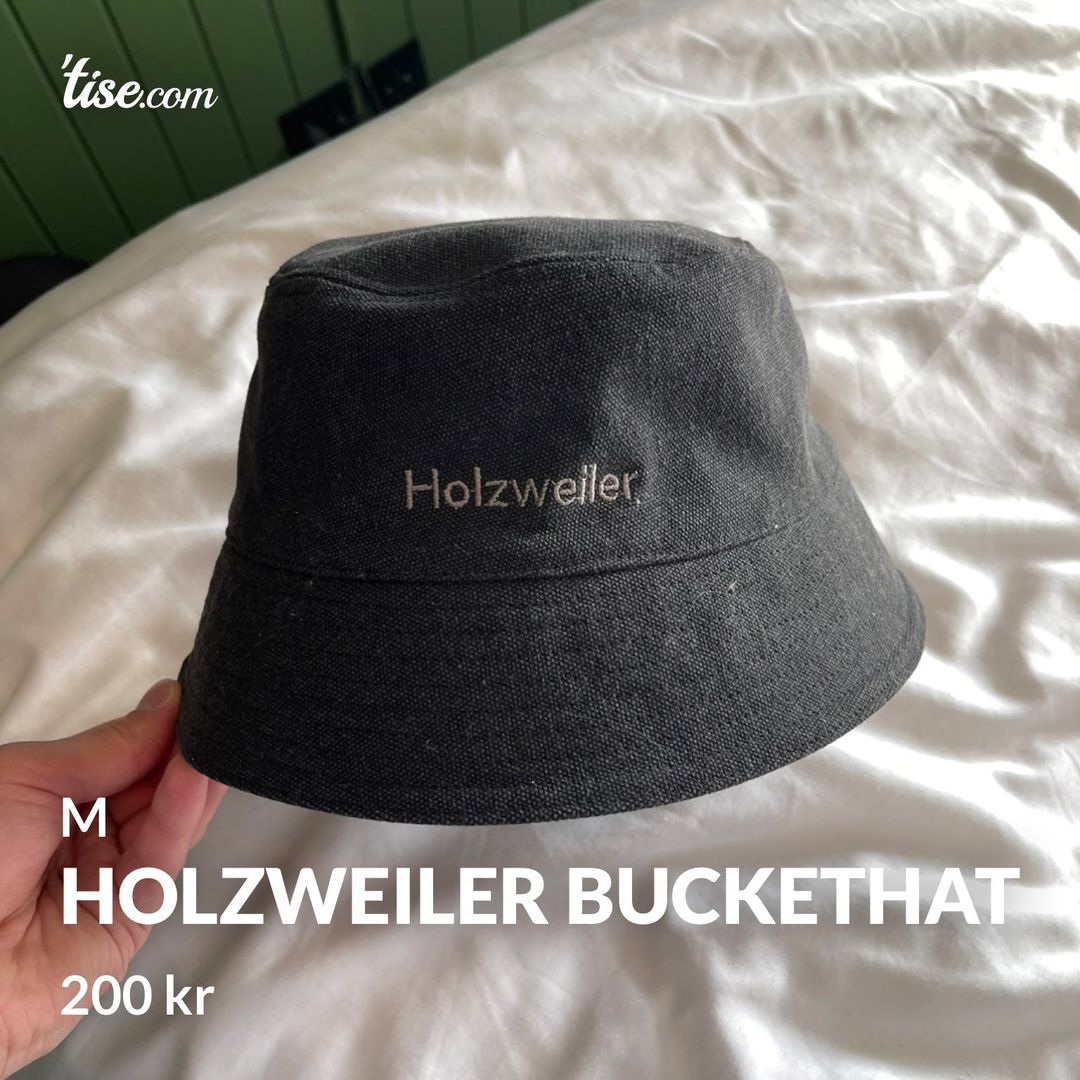 Holzweiler buckethat