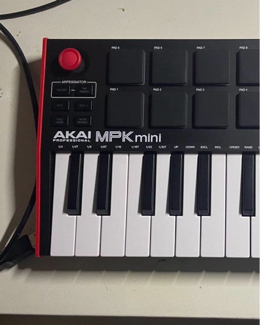 AKAI MPK mini