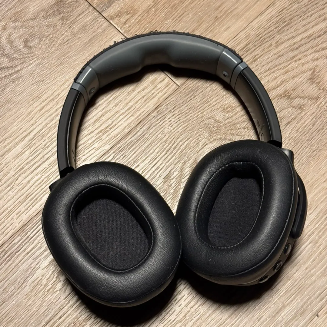 Skullcandy crushers