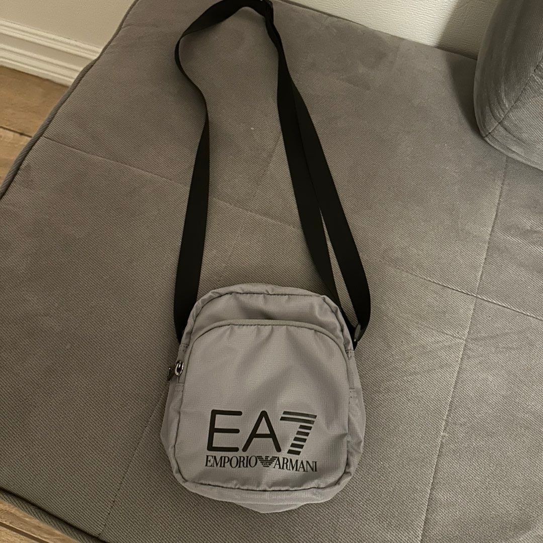 Ea7 sidebag