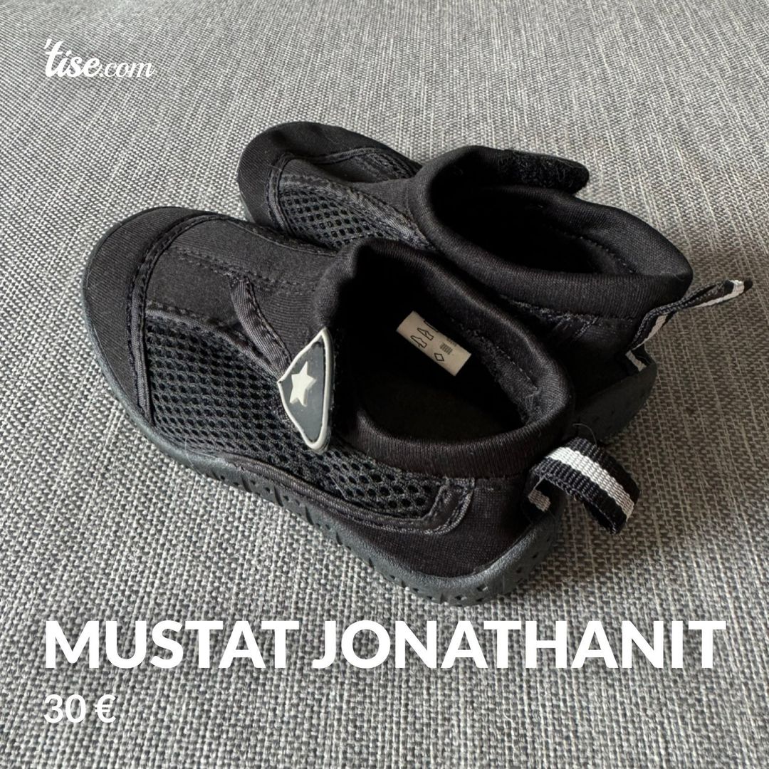 Mustat jonathanit