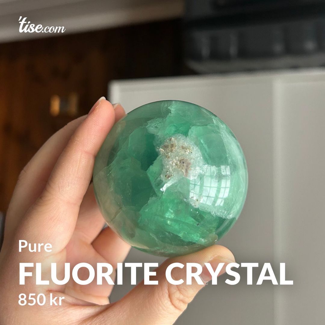 Fluorite crystal