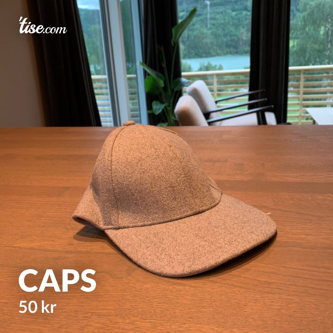 Caps