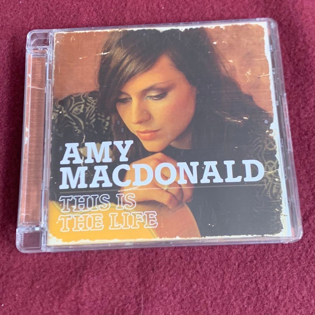 Amy Macdonald