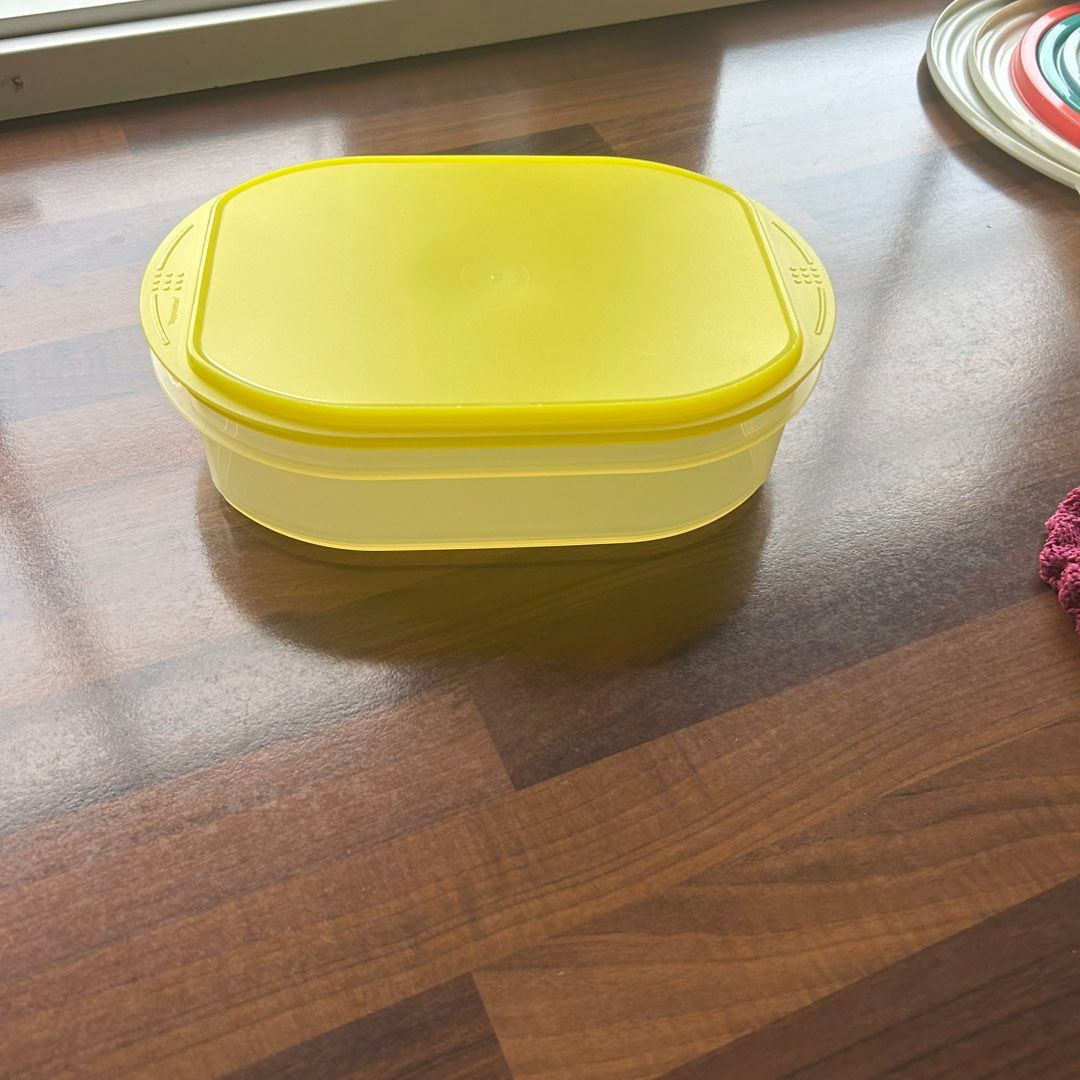 Div Tupperware