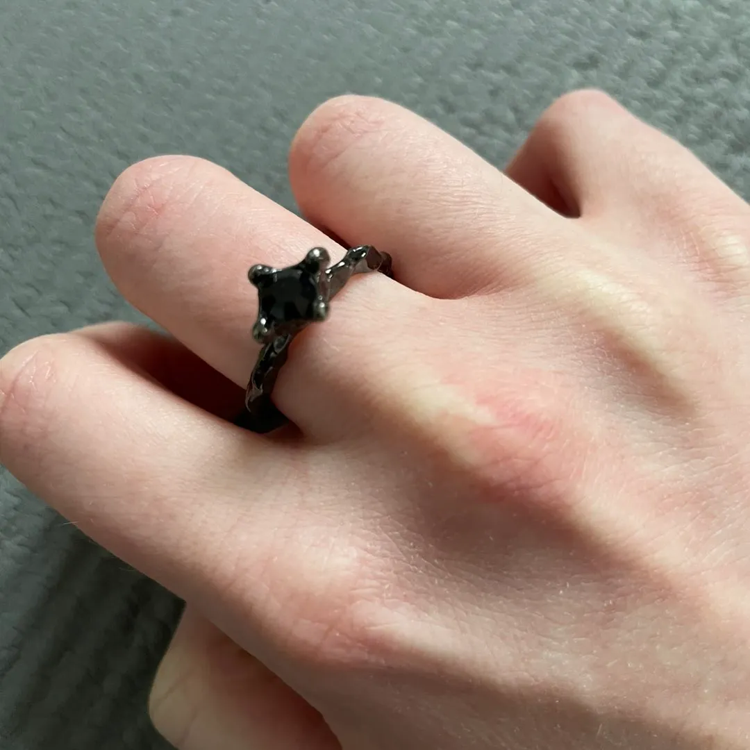 Black stone ring