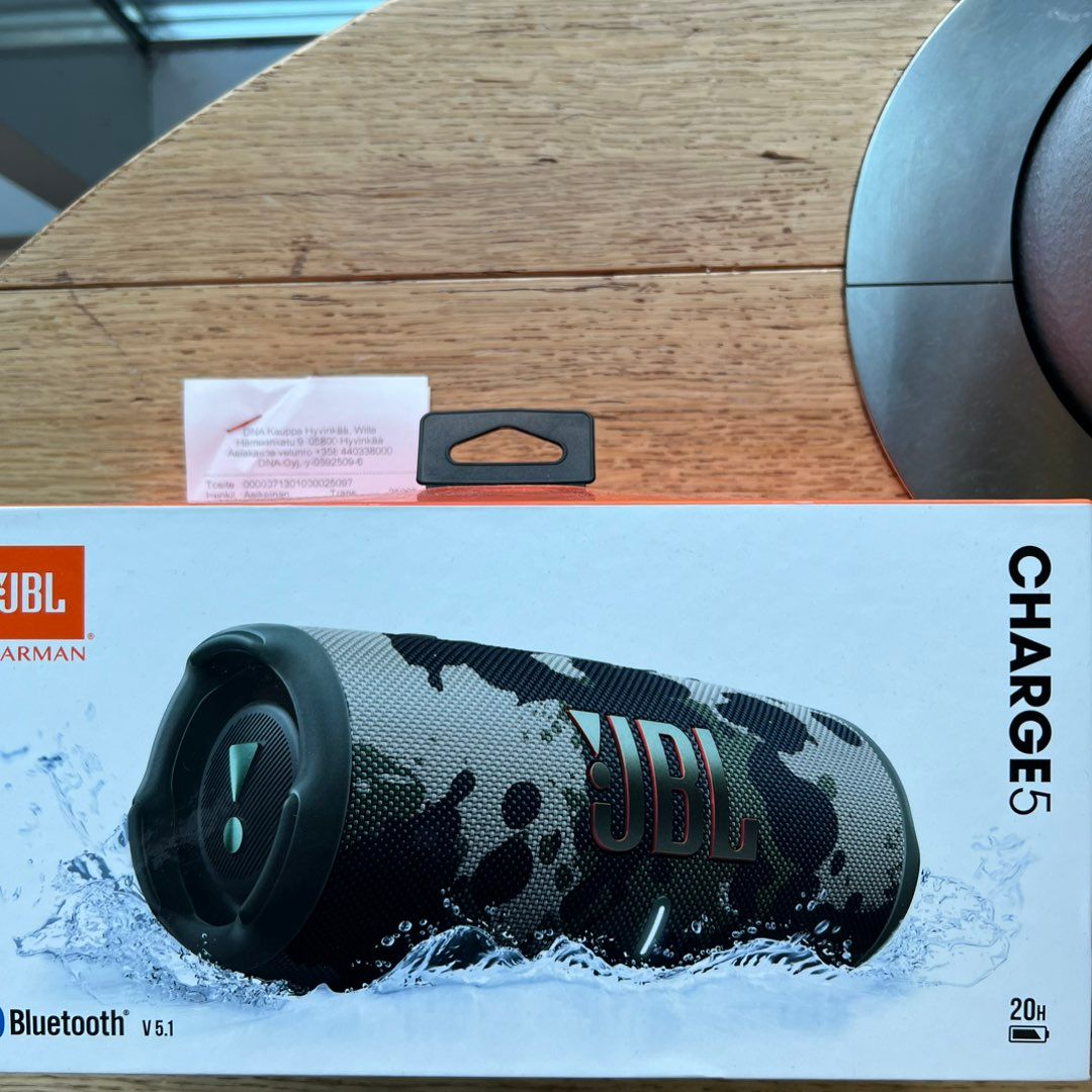 Uusi jbl charge 5