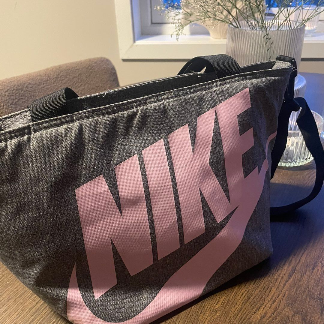 Bag fra Nike