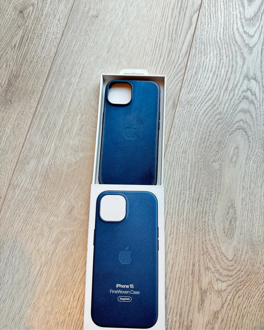 Iphone 15 og deksel