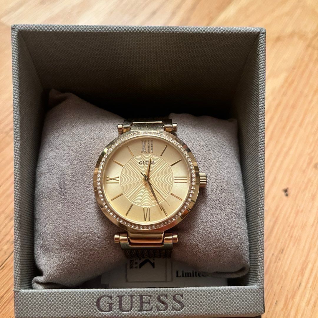 Guess klokke