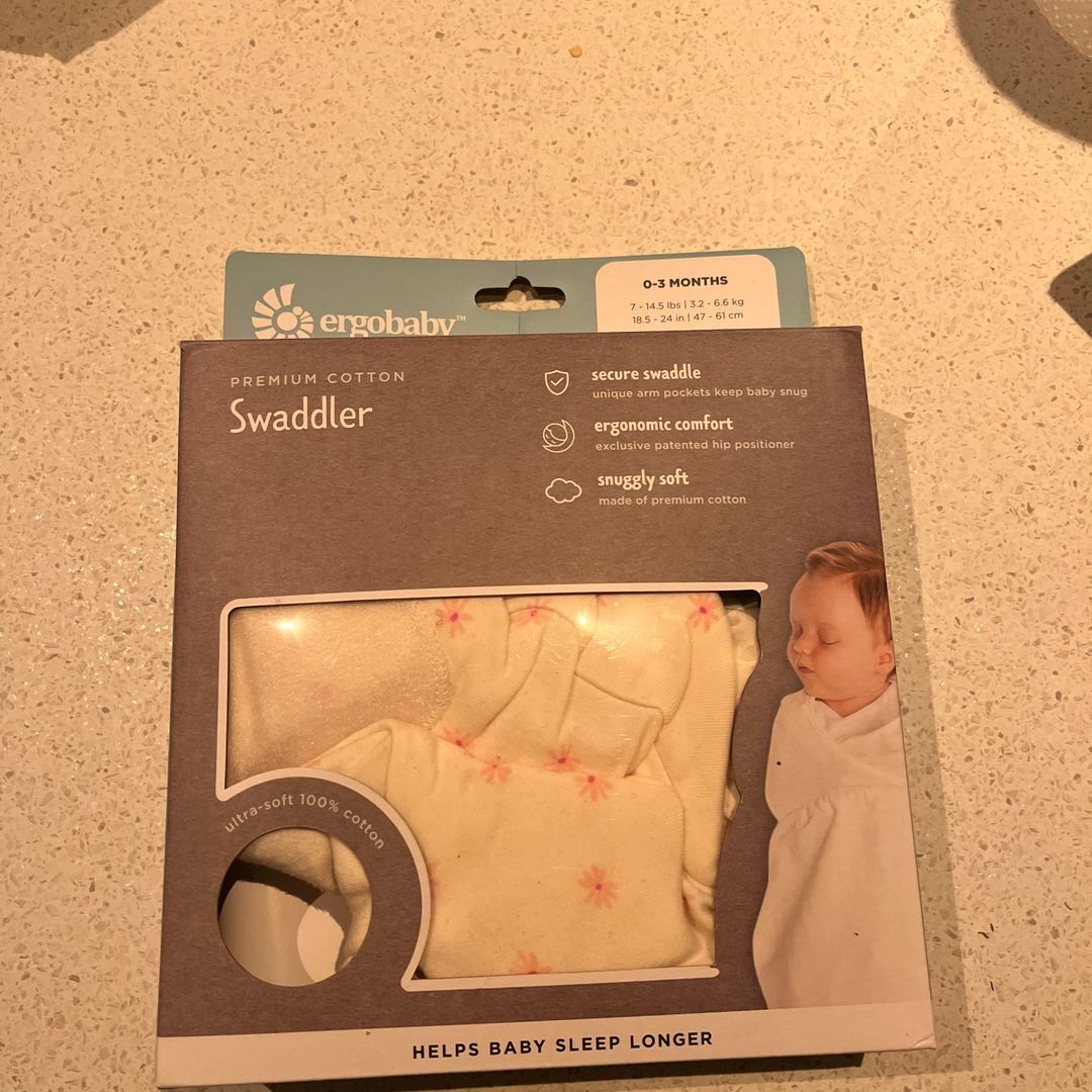 Ergobaby swaddler