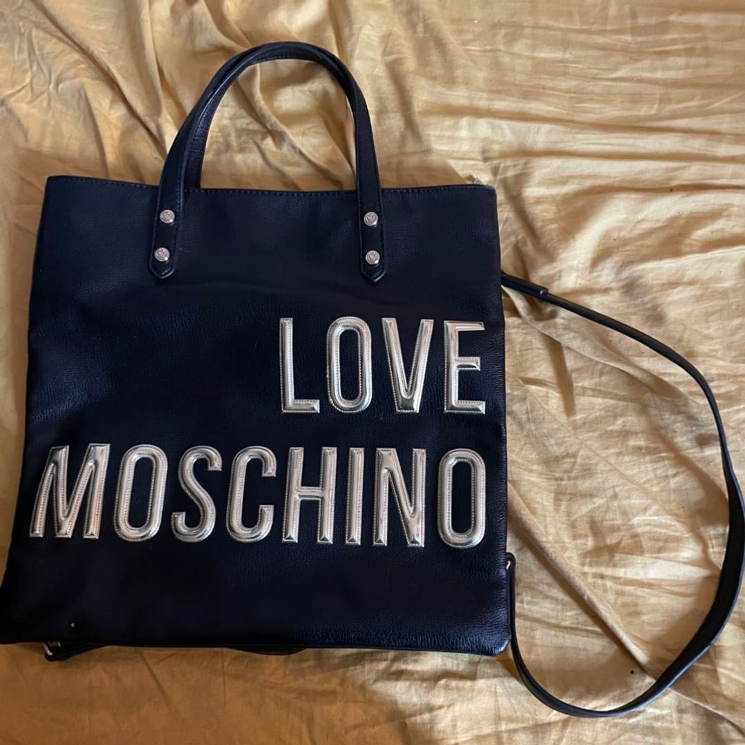 Love Moschino