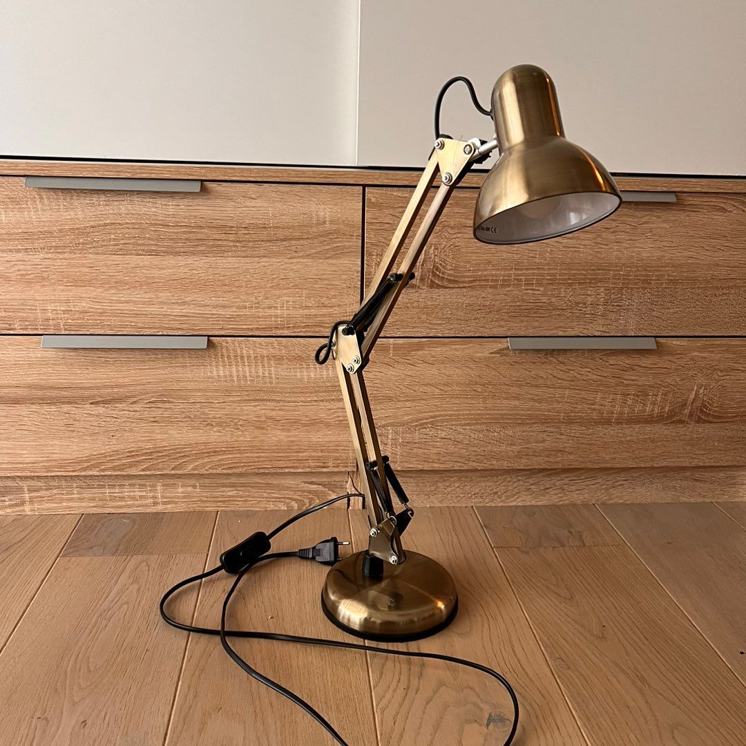 Skrivebordslampe