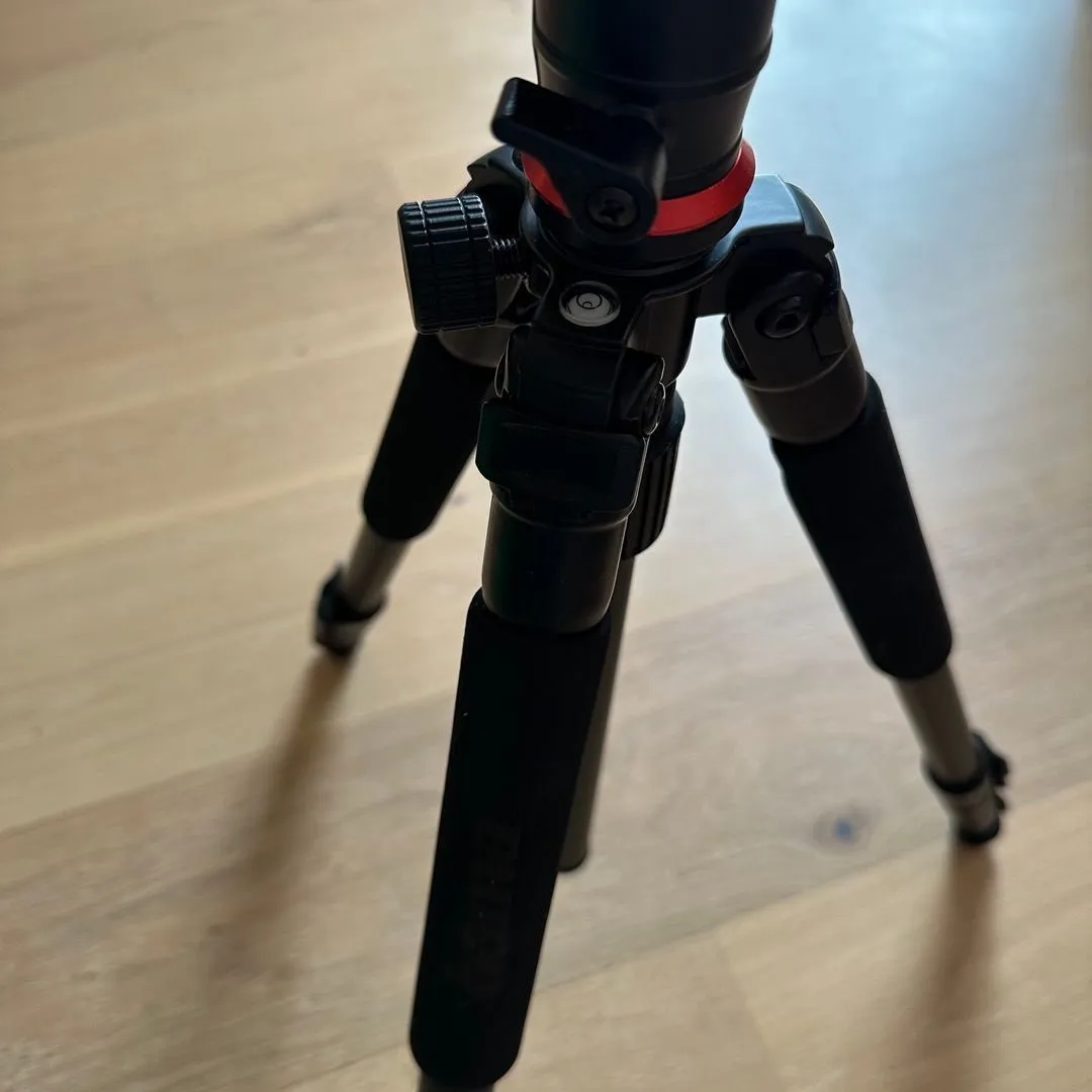 Hama tripod