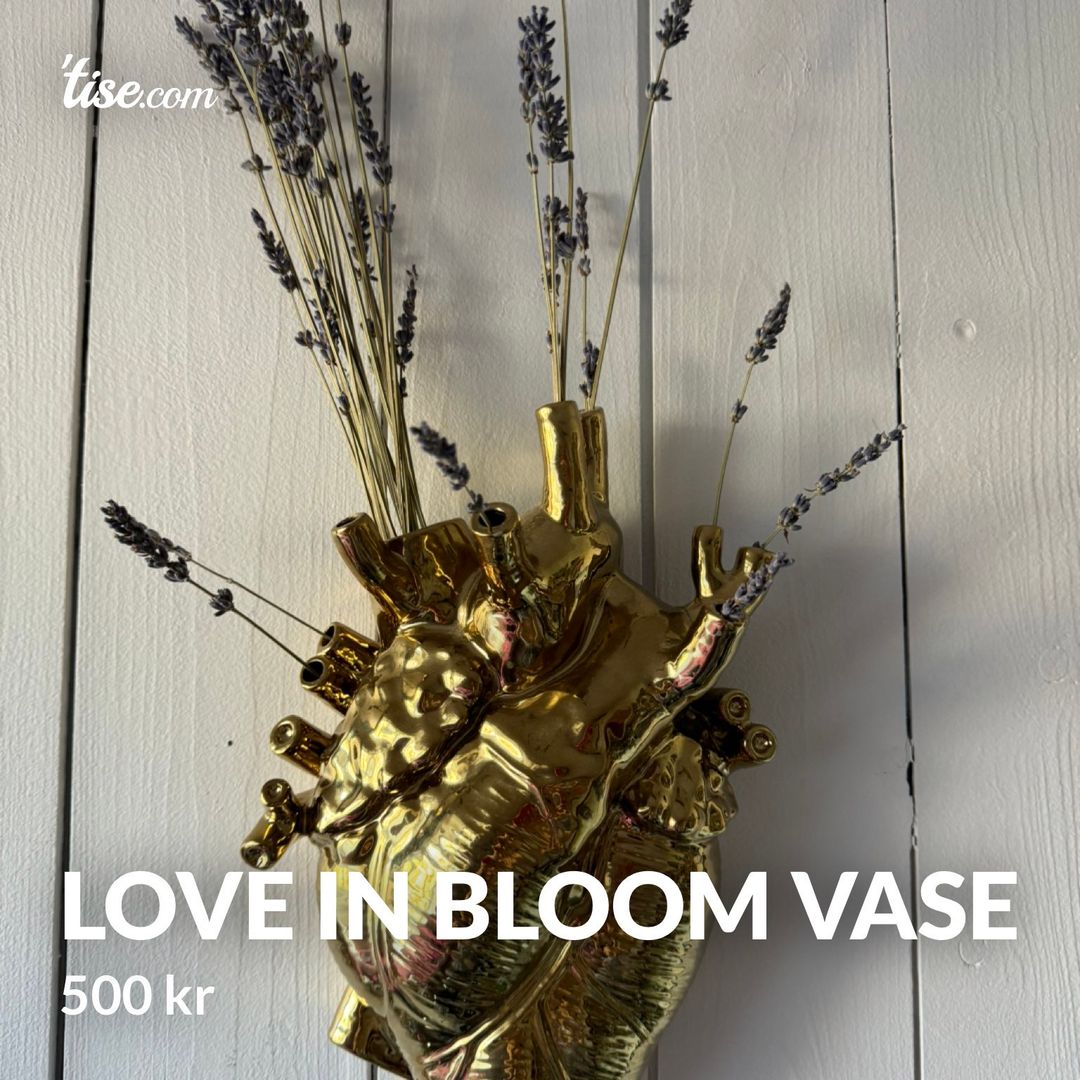 Love in bloom vase