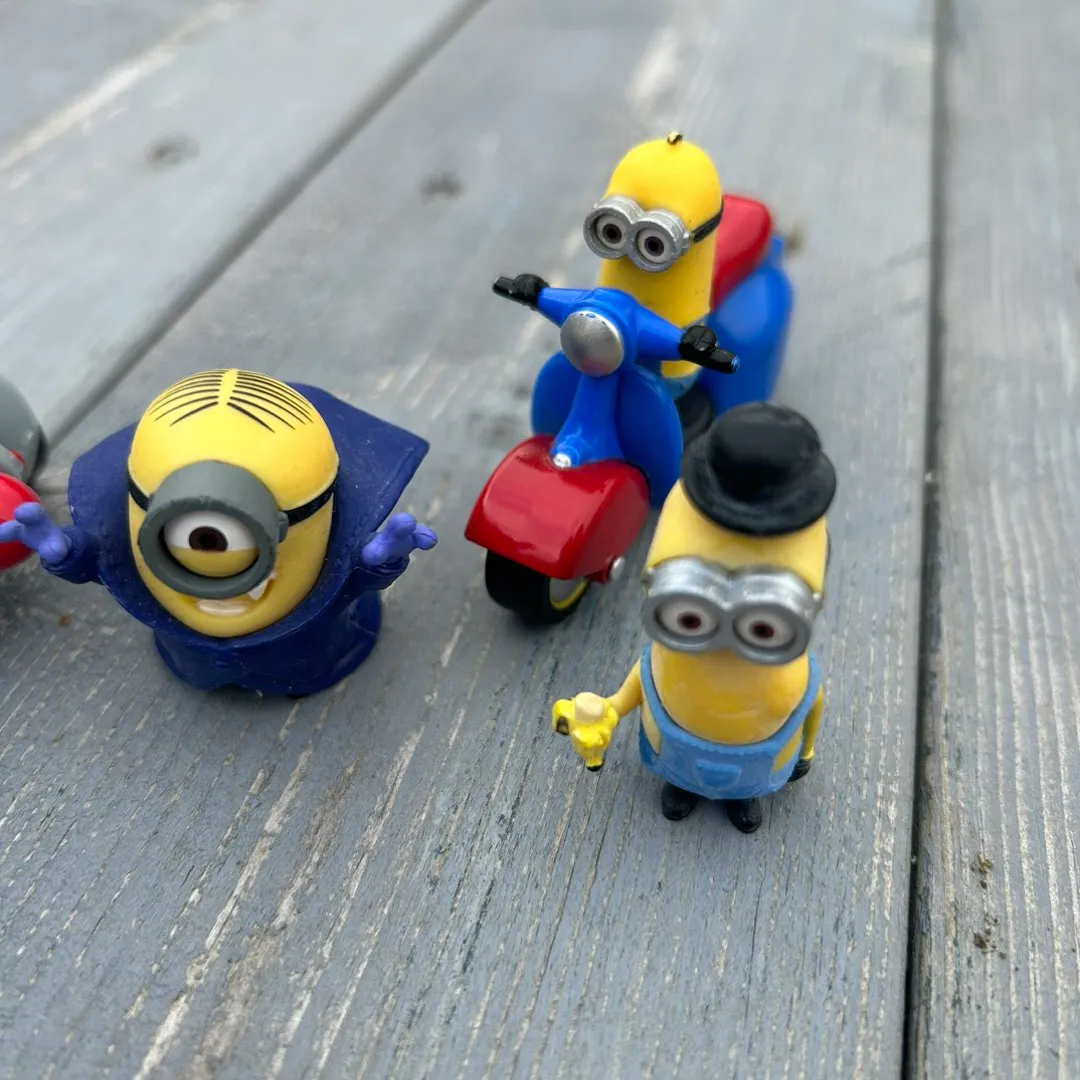 5 Minions