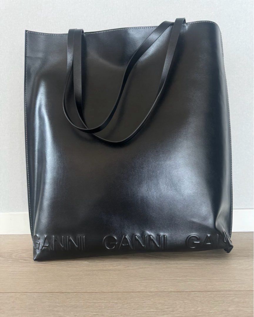 Ganni shopper Banner