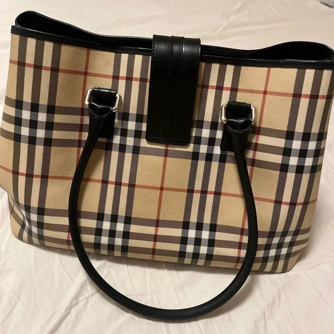 Burberry veske