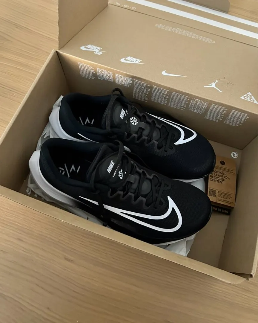 Zoom fly 5 size 44