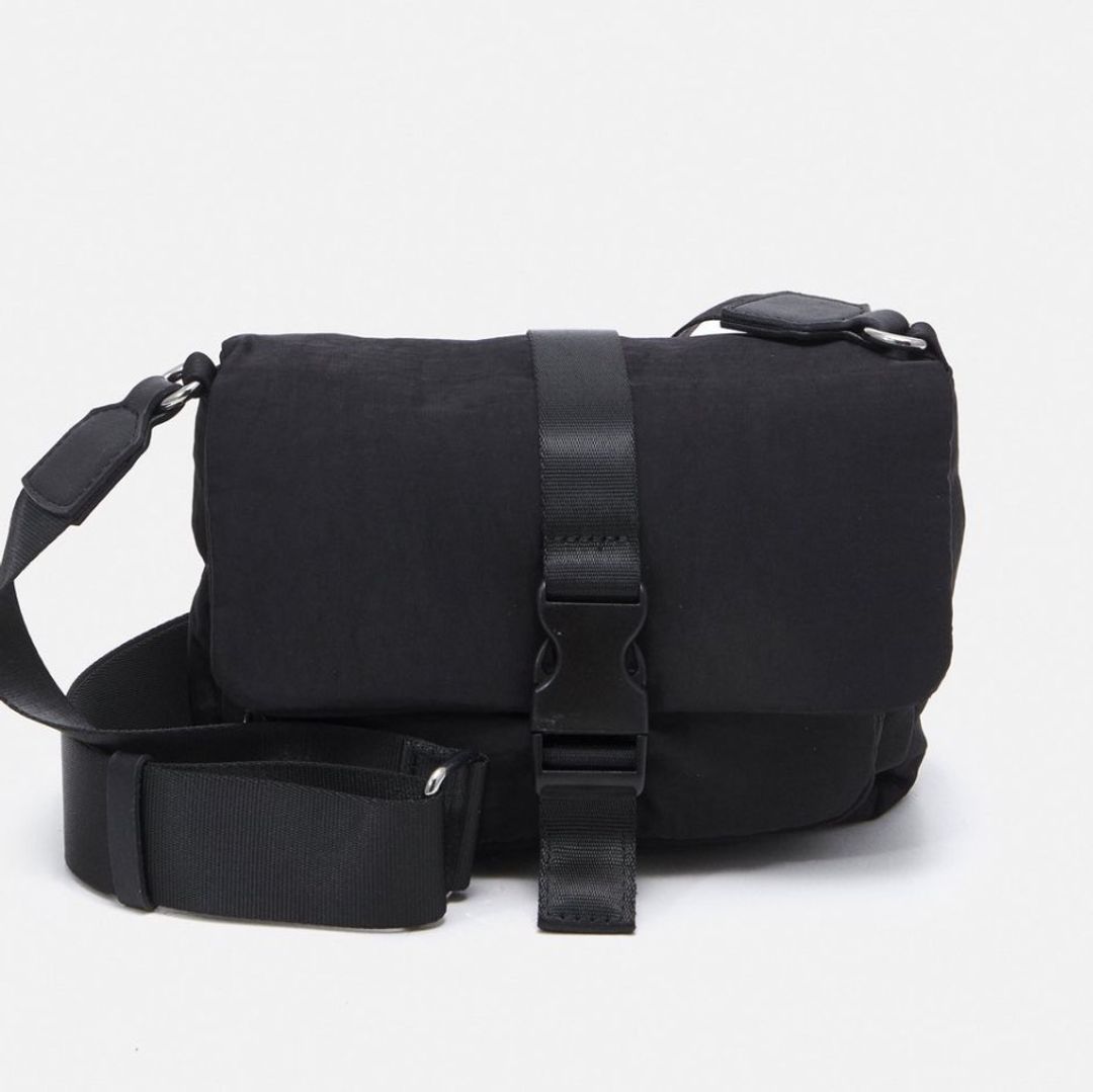 Crossbody taske