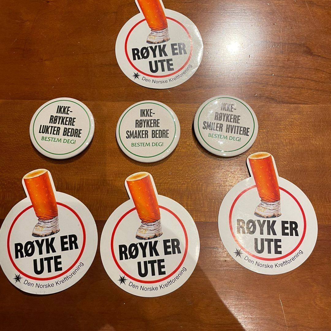 Buttons «røykfri»