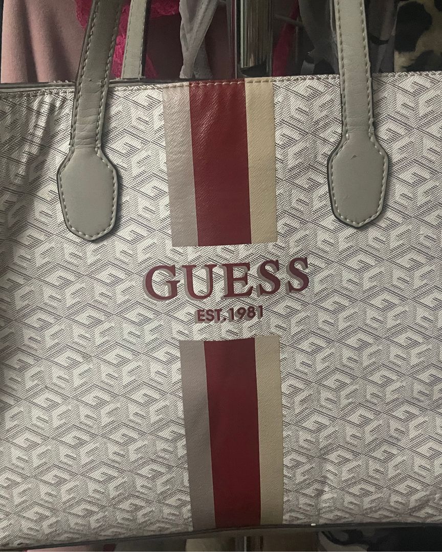 guess laukku