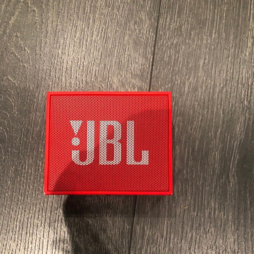 JBL høytaler