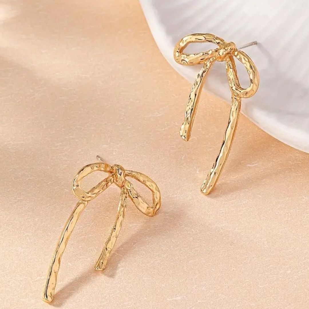 Bow earrings