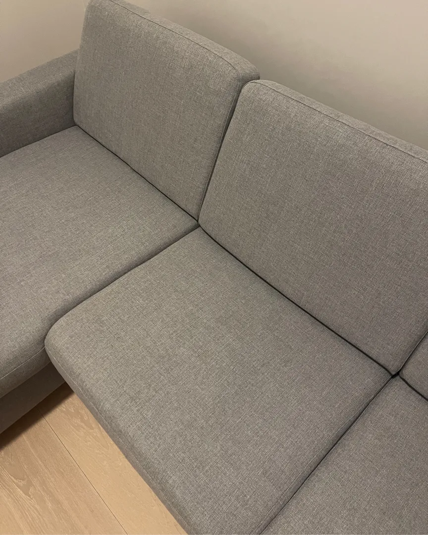 Pent brukt sofa