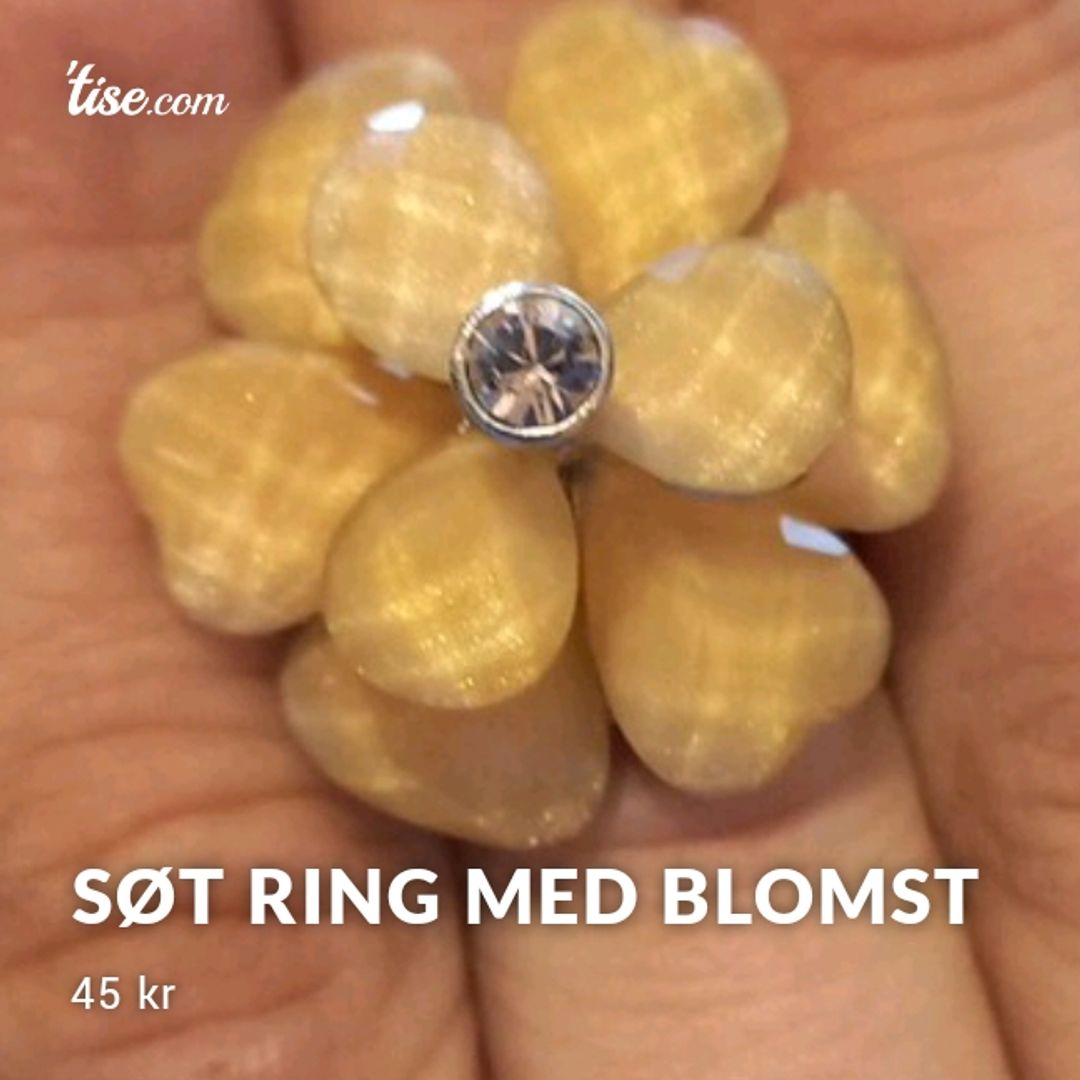 Søt Ring Med Blomst