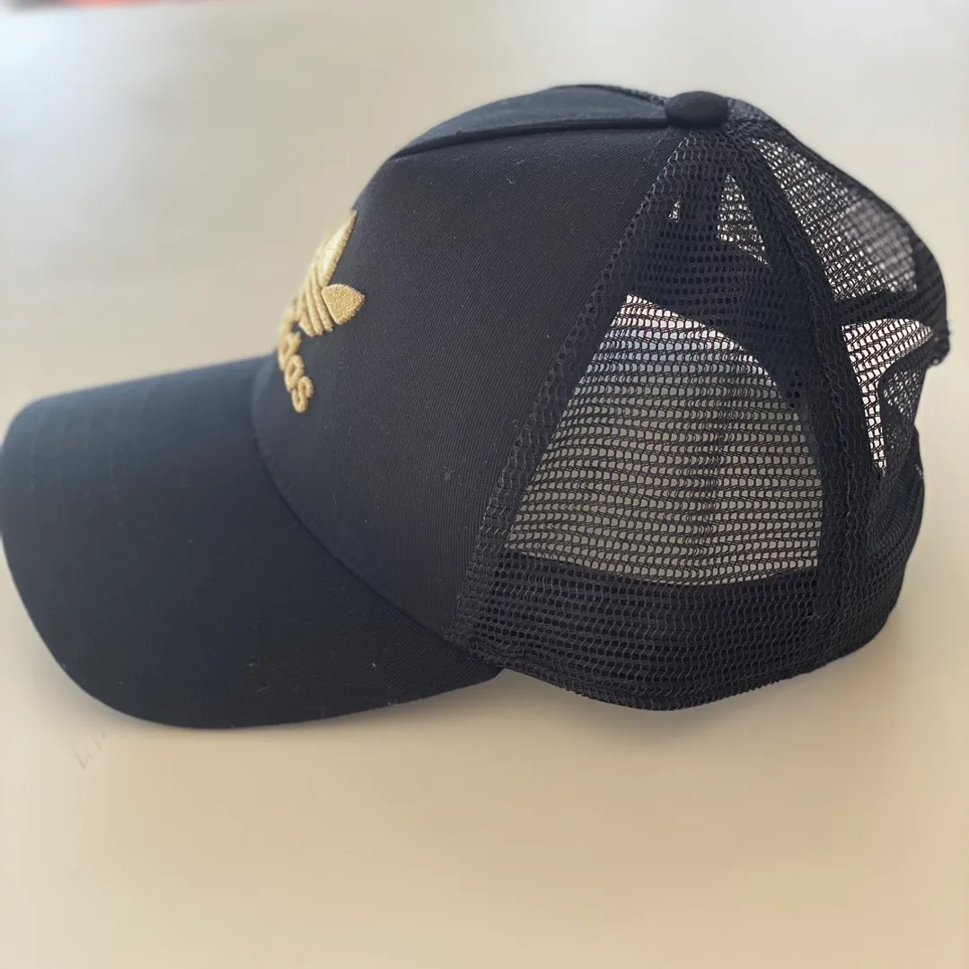 Adidas caps