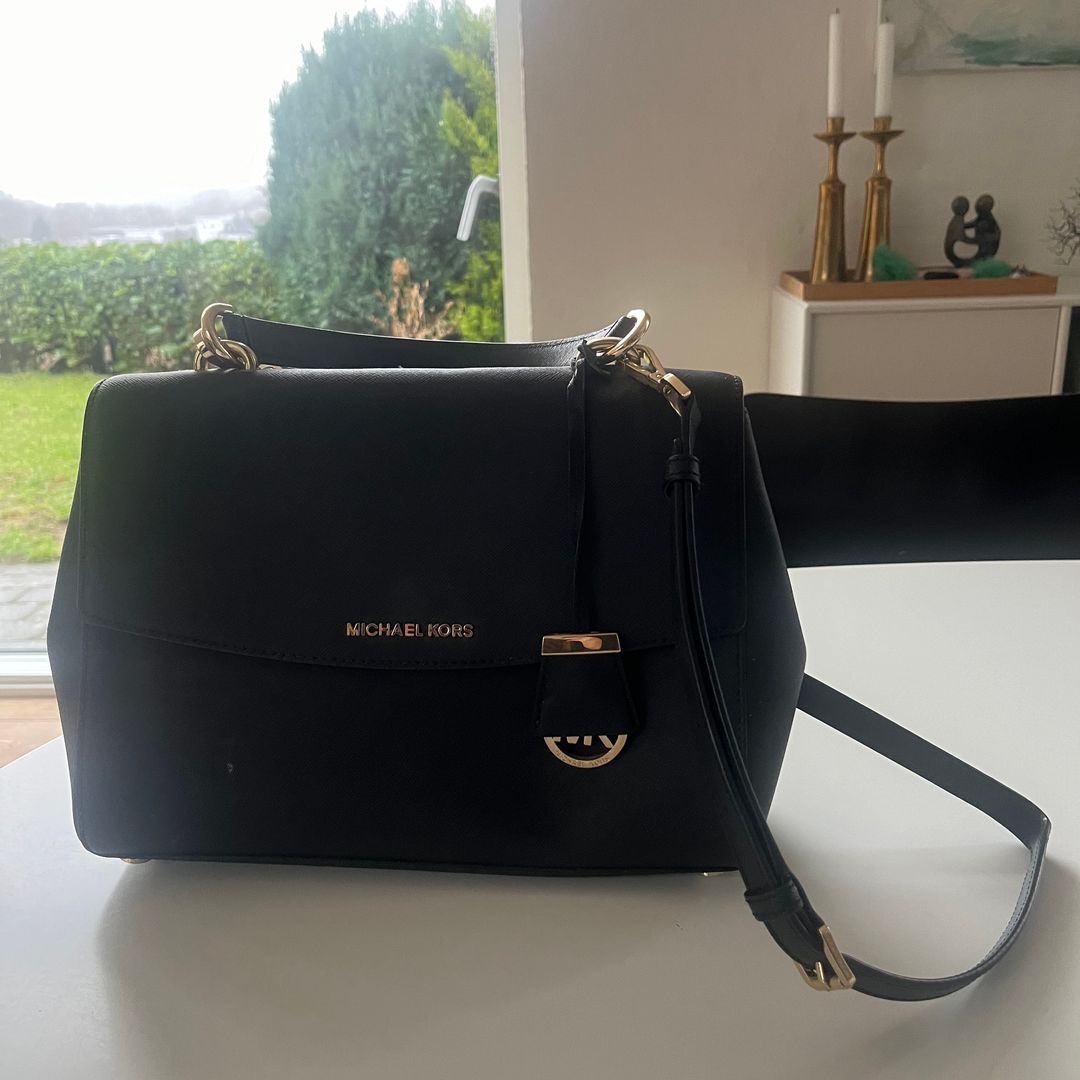 Michael Kors taske