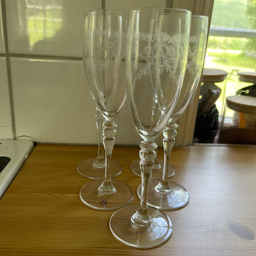 Champagne glass