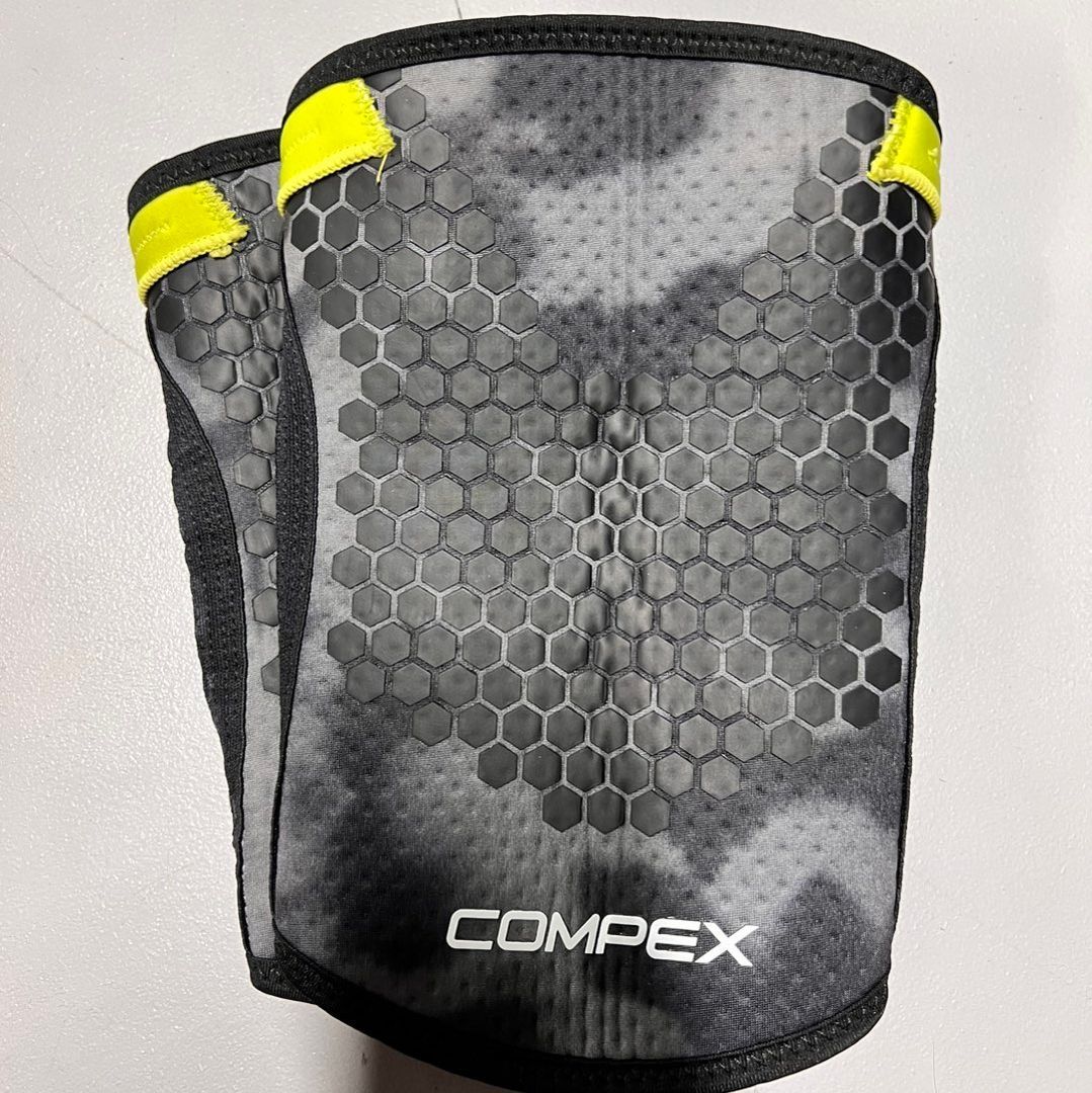 Compex kneesleeves