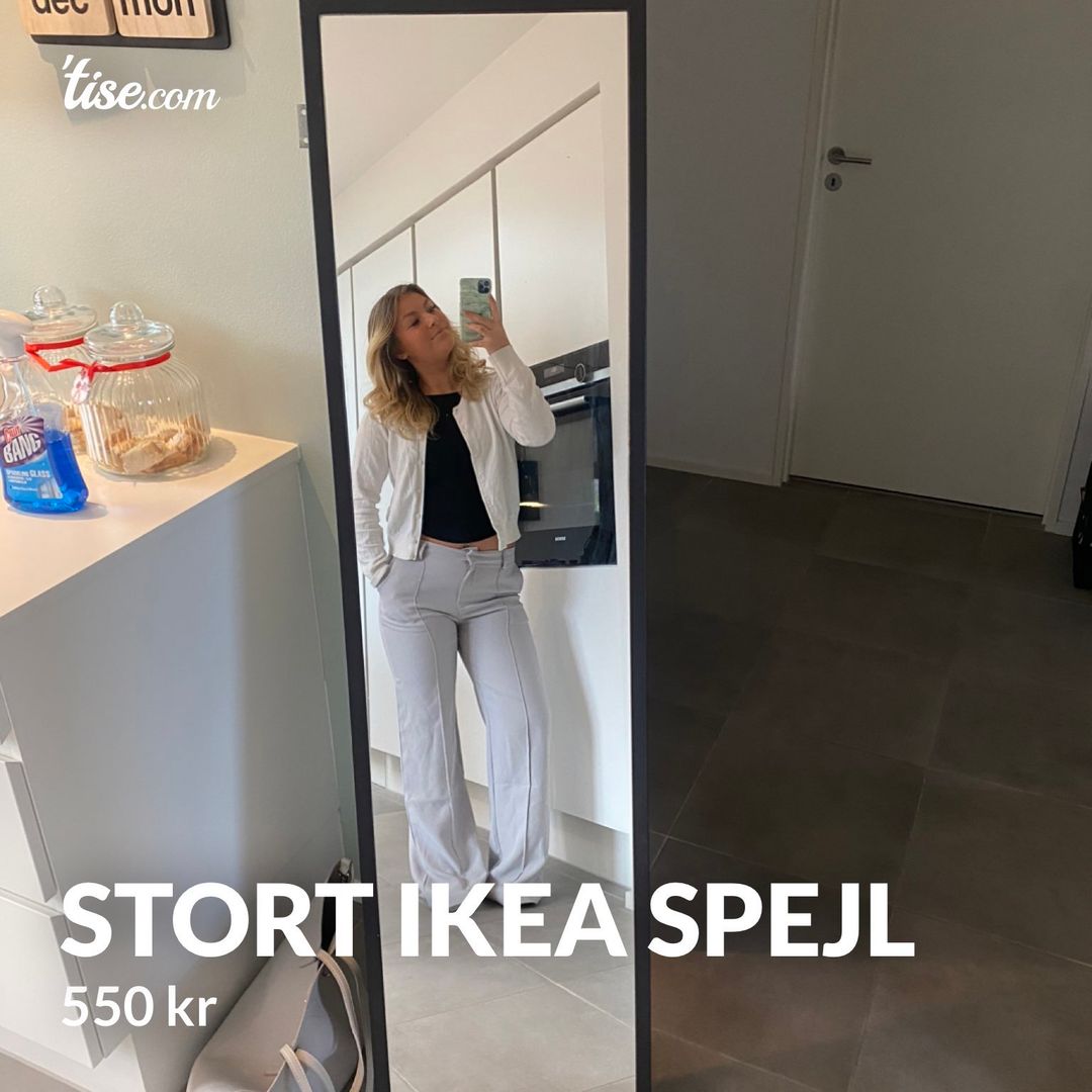 Stort ikea spejl