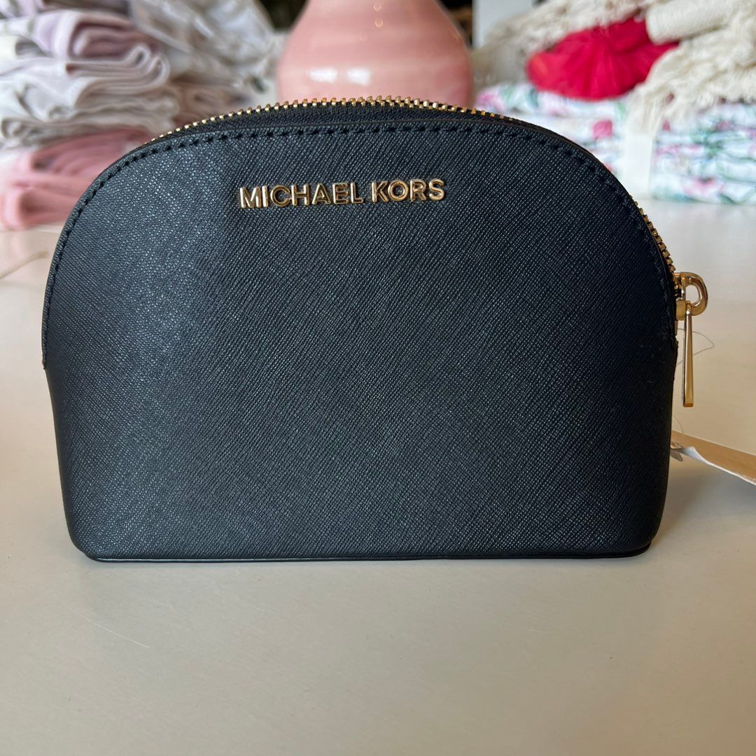 Michael Kors pouch