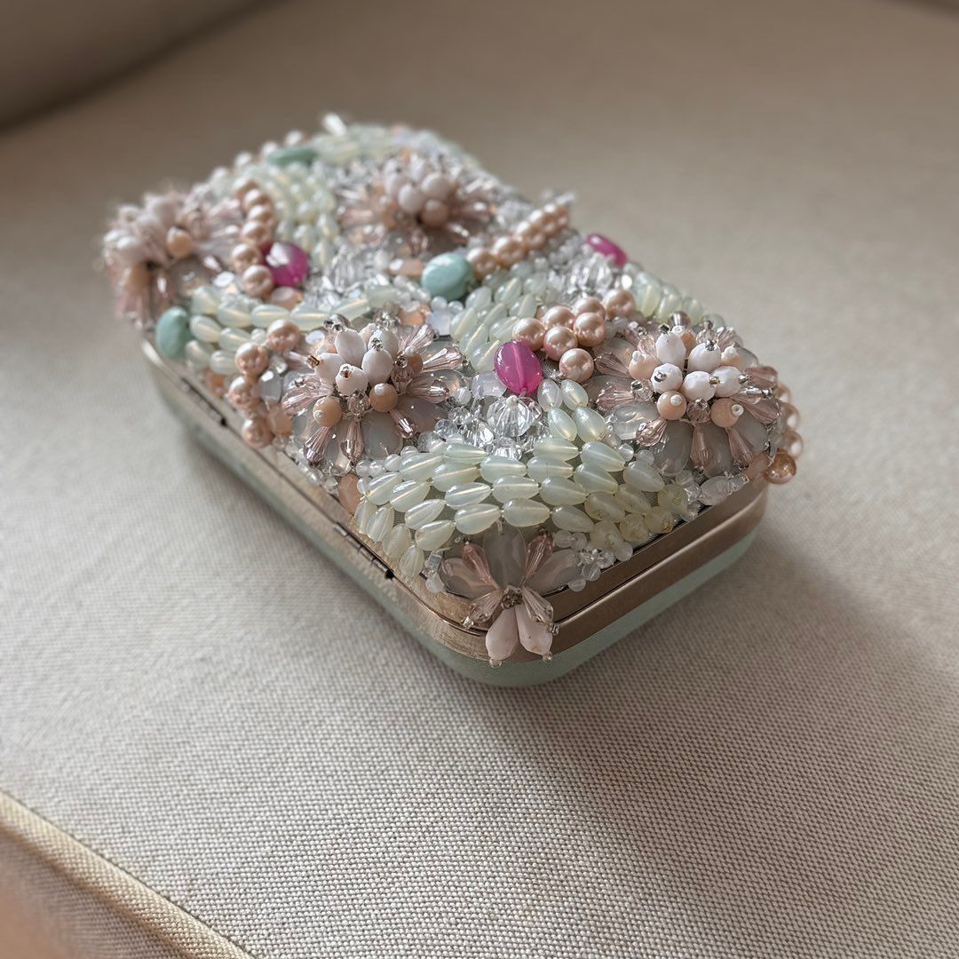 Clutch med strass