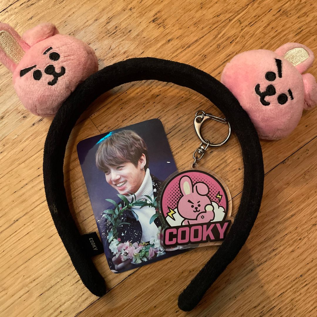 jungkook stuff :3