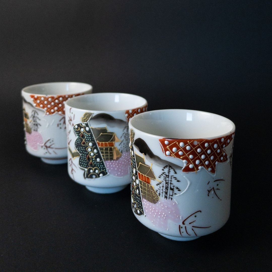 Sake cups set