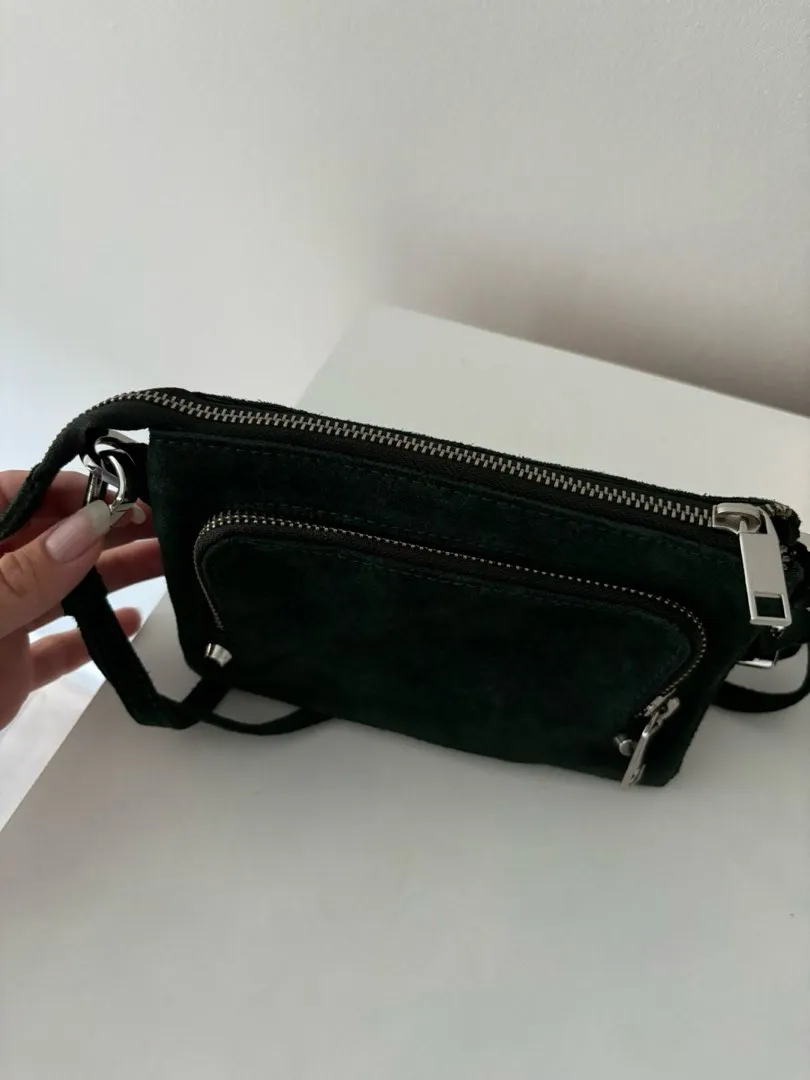 Adax crossbody