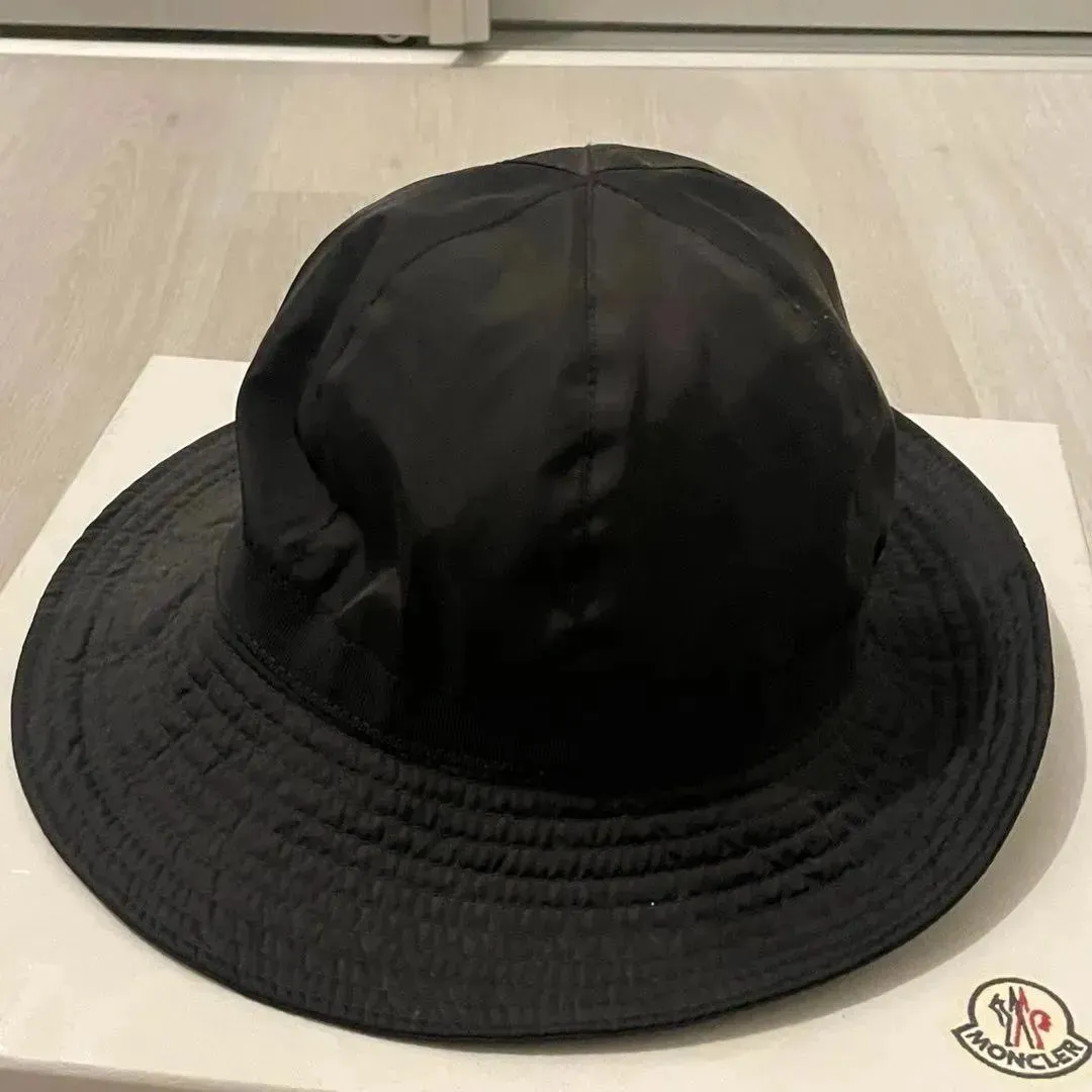 Moncler hatt