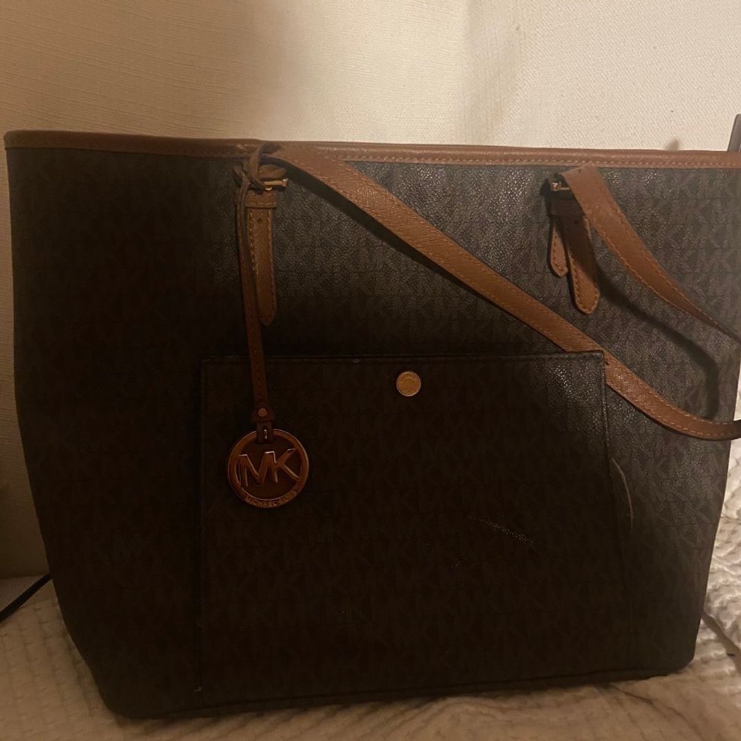 Michael kors laukku