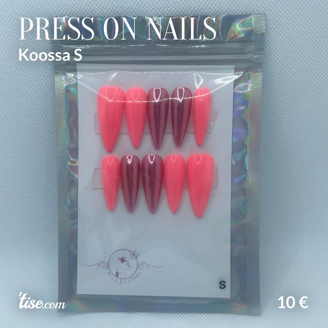 Press on nails