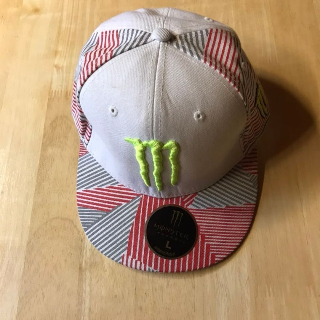 MONSTER cap