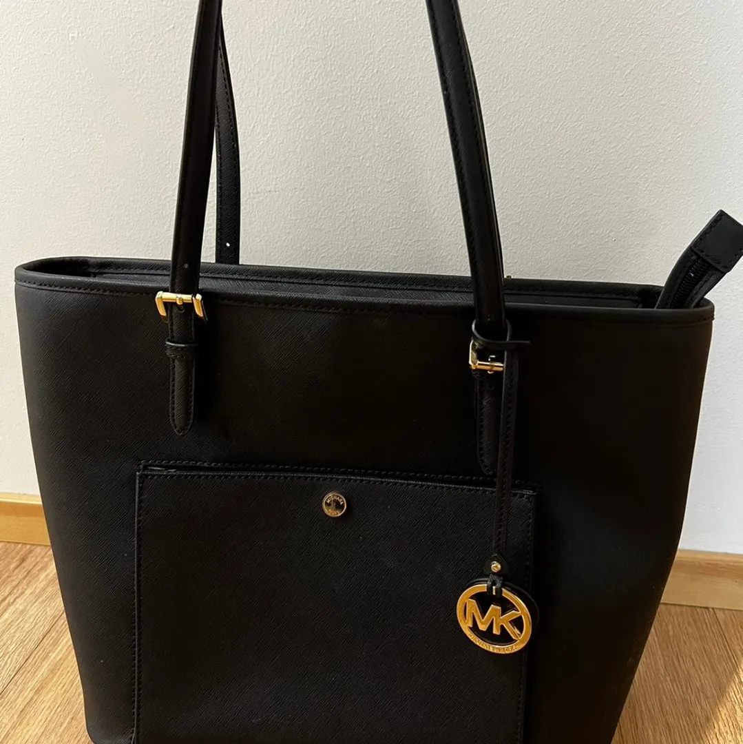 Michael Kors laukku