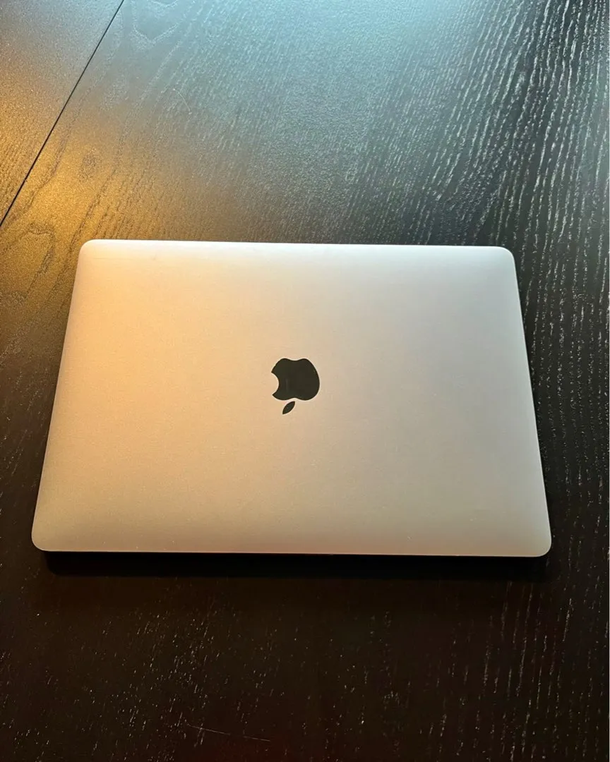 Mac book pro 2021