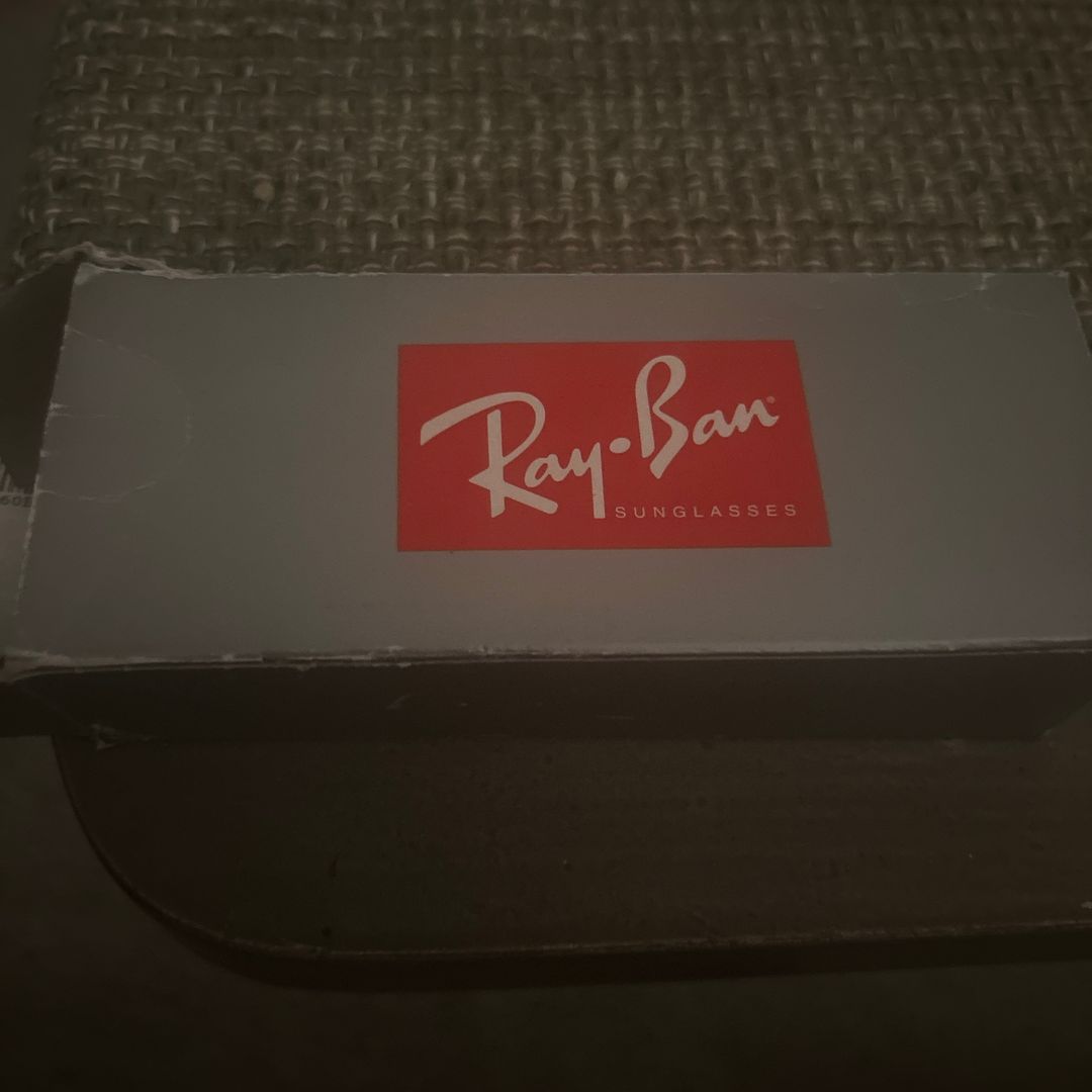 Ray-Ban