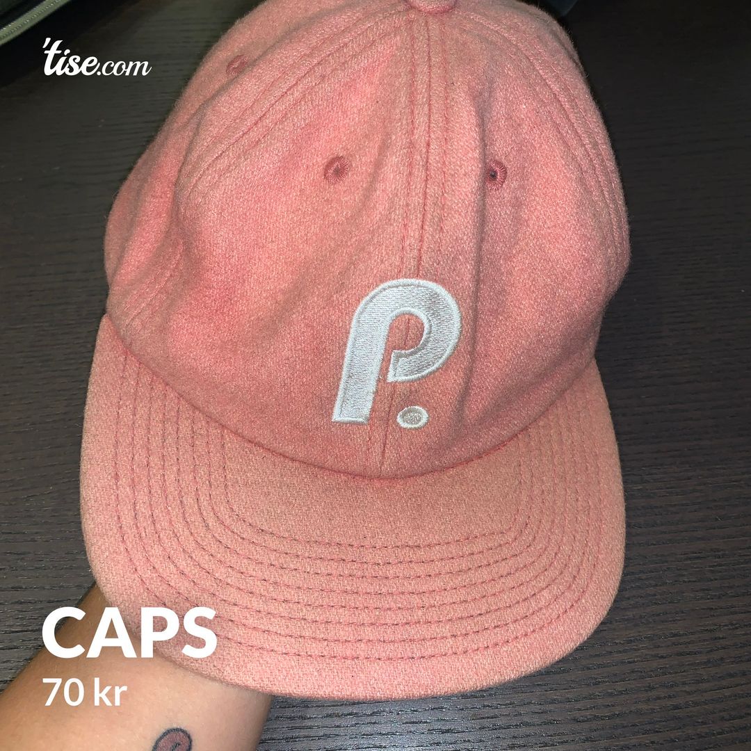 Caps